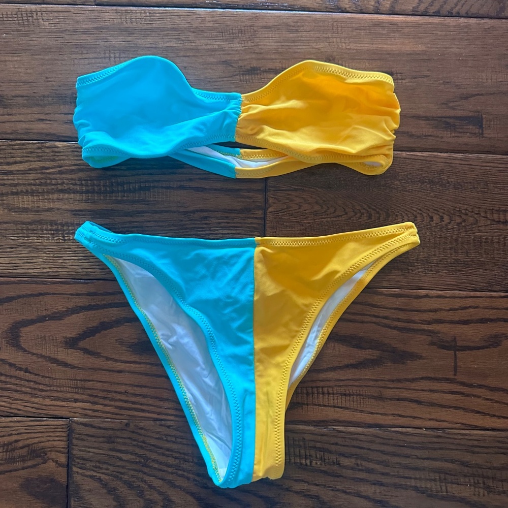 Solid Striped Two Piece - image 2